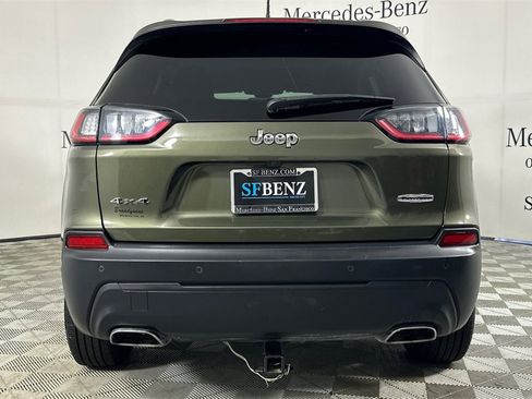 Used 2019 Jeep Cherokee Latitude Plus w/ Cold Weather Group image 5