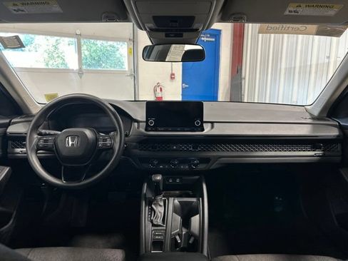 Used 2023 Honda Accord LX image 17