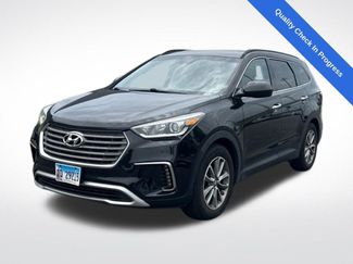 Used 2017 Hyundai Santa Fe SE w/ Cargo Package AWD/4WD video 1