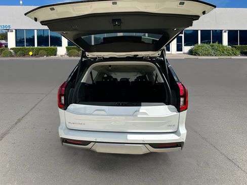 New 2026 Ford Expedition Max Platinum w/ Driver's Package AWD/4WD image 23