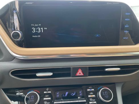 Used 2021 Hyundai Sonata Limited FWD image 11
