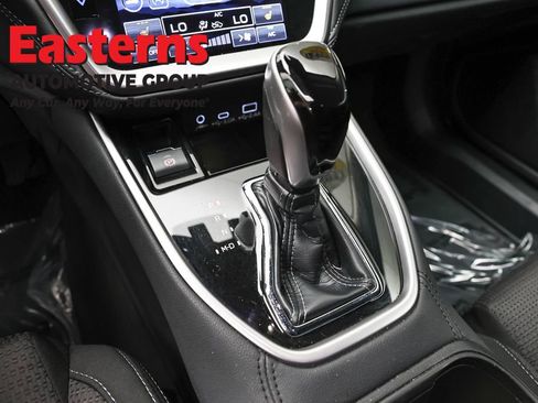 Used 2023 Subaru Outback Premium AWD/4WD image 13