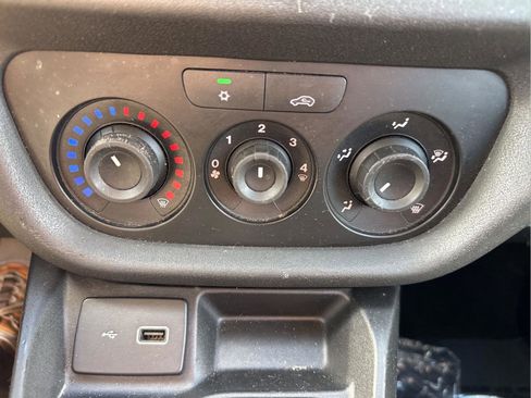Used 2022 RAM ProMaster City Wagon FWD image 14