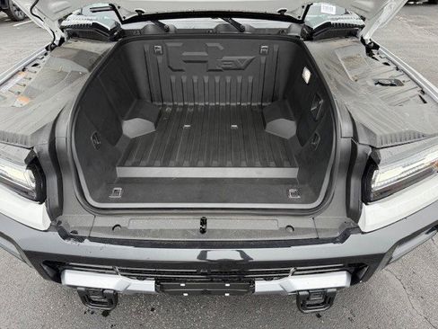 New 2026 GMC Hummer EV SUV image 39