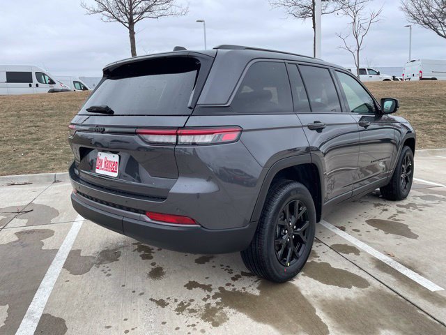 New 2026 Jeep Grand Cherokee Altitude AWD/4WD image 6