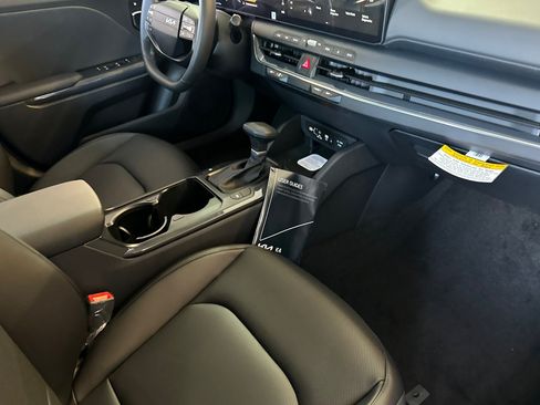 New 2026 Kia K4 EX FWD image 16