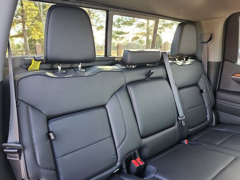 Certified 2022 GMC Sierra 1500 Denali image 11