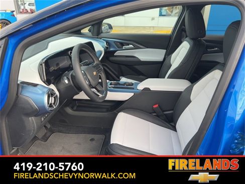 New 2026 Chevrolet Equinox EV LT image 25