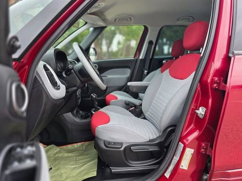Used 2014 FIAT 500L Easy w/ Popular Equipment Group FWD image 23