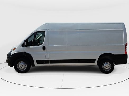 Used 2023 RAM ProMaster 2500 FWD image 6