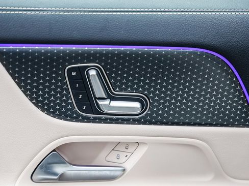 Used 2025 Mercedes-Benz GLA 250 4MATIC image 22