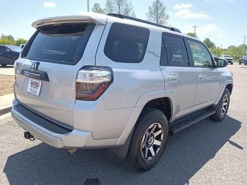 Used 2024 Toyota 4Runner TRD Off-Road AWD/4WD image 3