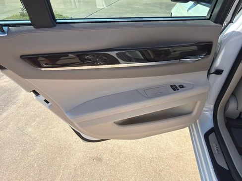 Used 2012 BMW 740i RWD image 15