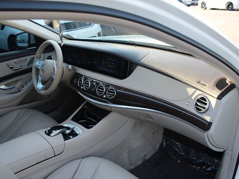 Used 2019 Mercedes-Benz S 450 Sedan image 21