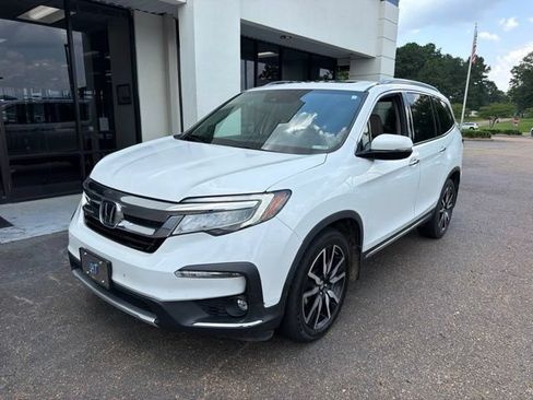 Used 2020 Honda Pilot Touring image 1