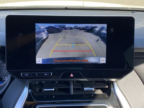 Certified 2024 Toyota Venza Nightshade image 6