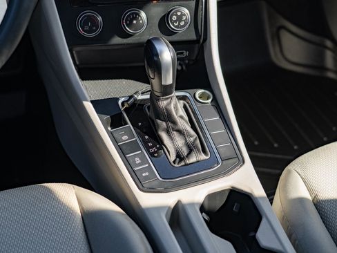 Used 2019 Volkswagen Jetta S FWD image 20