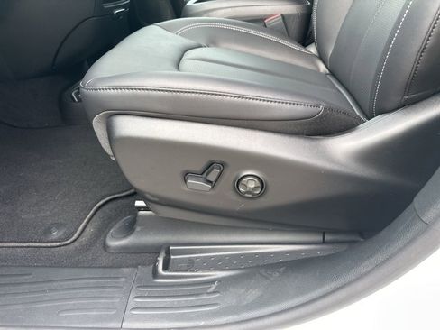 New 2026 Chrysler Pacifica Select image 63