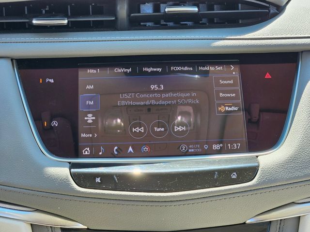 Used 2024 Cadillac XT5 Premium Luxury w/ LPO, Floor Liner Package AWD/4WD image 22