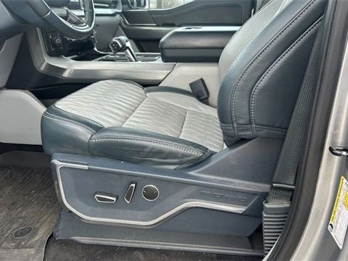 Used 2022 Ford F150 Limited image 22