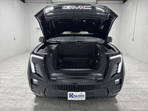 New 2026 GMC Sierra EV Elevation w/ LPO, Elevation Dark Package image 31