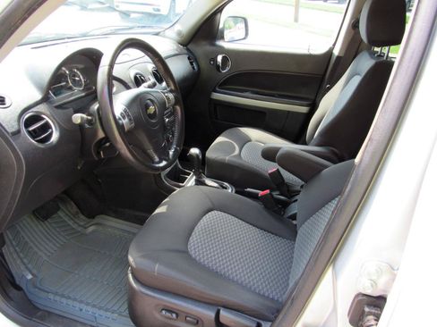 Used 2011 Chevrolet HHR LT w/ LT Preferred Equipment Group FWD image 12
