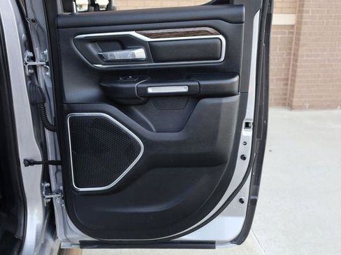 Used 2019 RAM 1500 Laramie AWD/4WD image 20