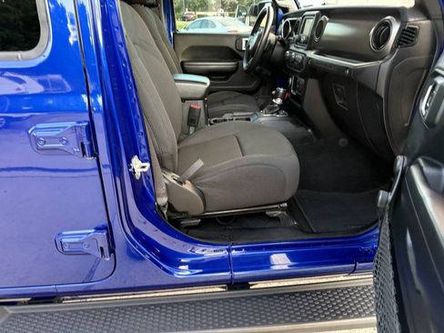 Used 2020 Jeep Wrangler Unlimited Sport AWD/4WD image 19