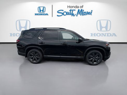 New 2026 Honda Pilot Sport image 8