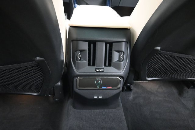 Used 2025 BMW X3 M50 w/ Premium Package AWD/4WD image 17