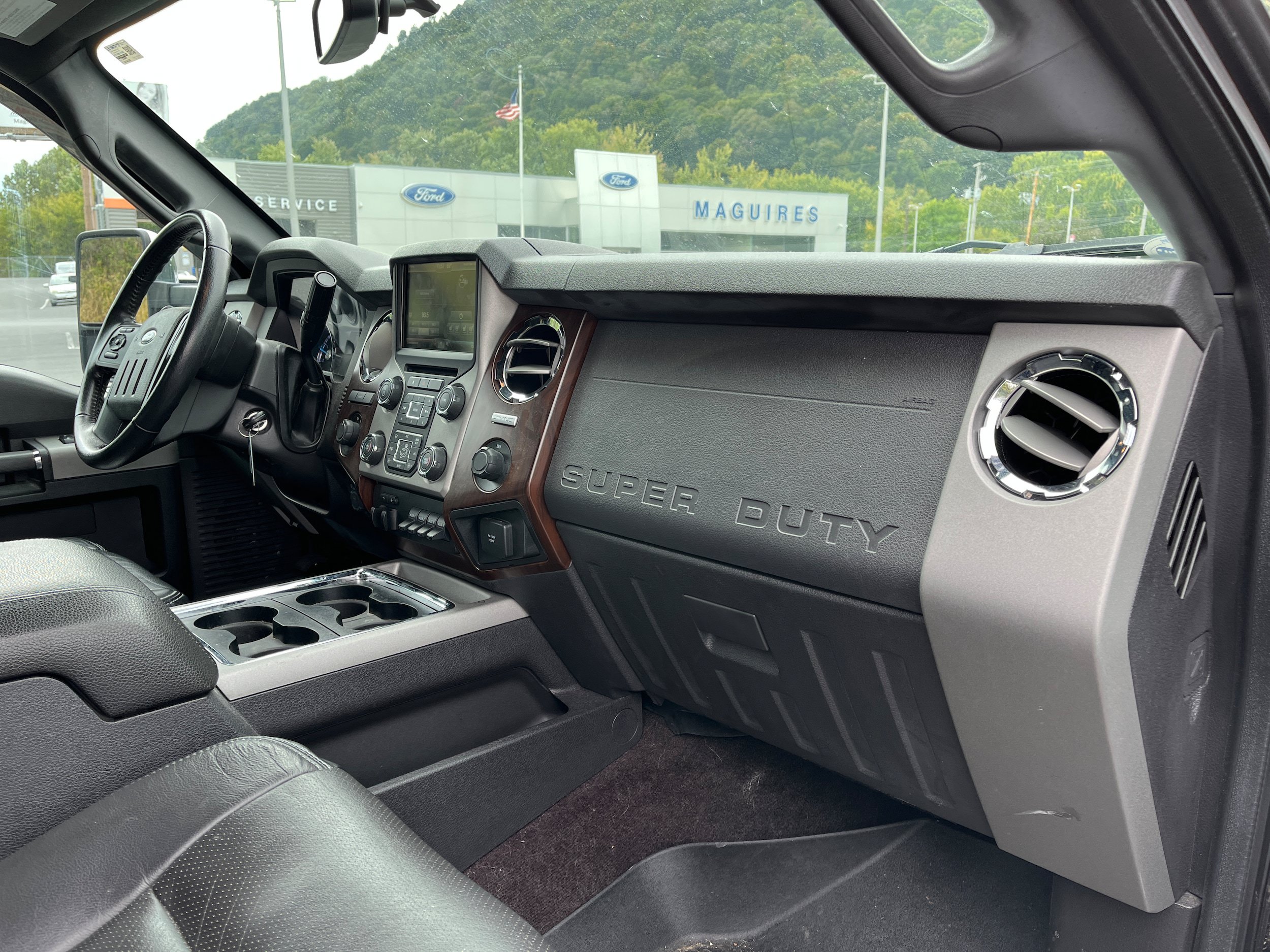 Used 2016 Ford F350 Lariat w/ Lariat Ultimate Package AWD/4WD image 7