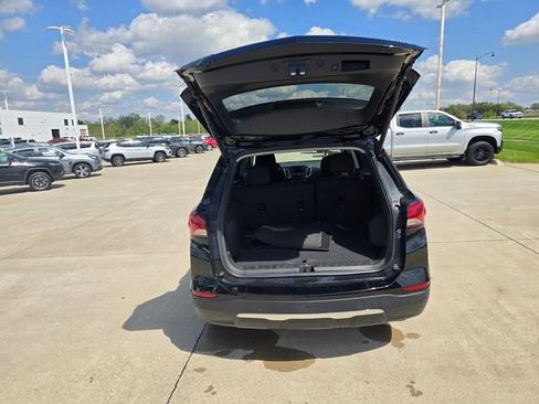 Used 2024 Chevrolet Equinox LT AWD/4WD image 14