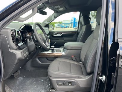 New 2026 Chevrolet Silverado 1500 RST w/ LPO, Dark Essentials Package
