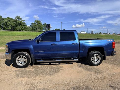 Used 2017 Chevrolet Silverado 1500 LT w/ All Star Edition AWD/4WD image 2