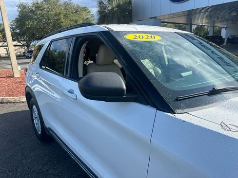 Used 2020 Ford Explorer XLT w/ Equipment Group 202A image 14