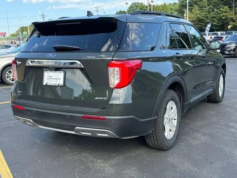 Used 2024 Ford Explorer XLT w/ Equipment Group 202A AWD/4WD image 3