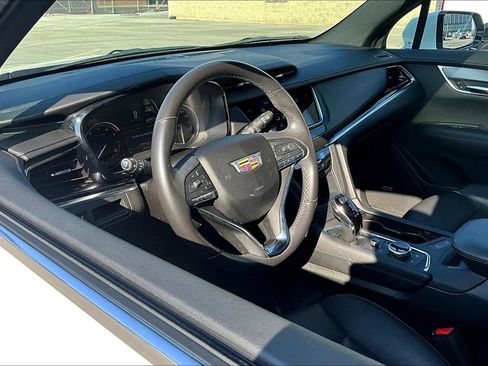 Used 2024 Cadillac XT6 Luxury w/ LPO, Floor Liner Package image 13