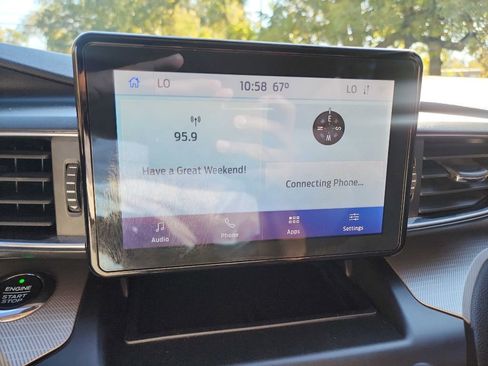 Used 2020 Ford Explorer XLT w/ Equipment Group 202A image 26