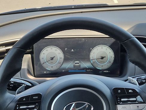 Certified 2023 Hyundai Tucson Limited AWD/4WD image 14