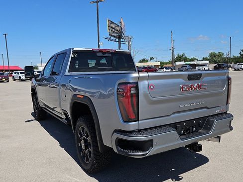 New 2026 GMC Sierra 2500 AT4 w/ AT4 Premium Plus Package AWD/4WD image 3