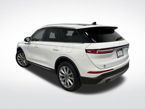 Used 2022 Lincoln Corsair AWD w/ Premium Package image 3