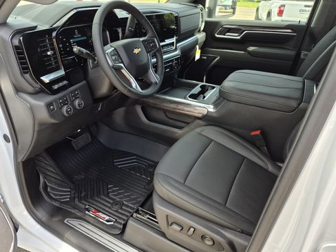 New 2026 Chevrolet Silverado 2500 LTZ w/ LTZ Plus Package AWD/4WD image 6