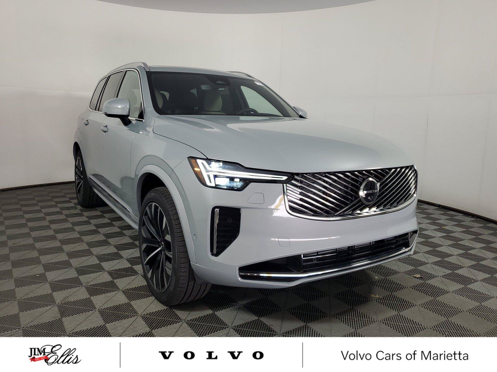New 2026 Volvo XC90 T8 Plus w/ Protection Package Premier AWD/4WD image 1