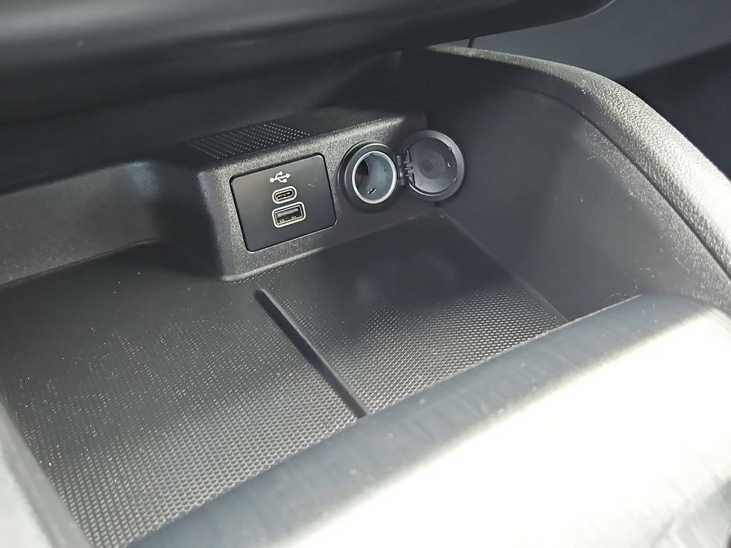 Used 2025 Ford Escape ST-Line AWD/4WD image 20