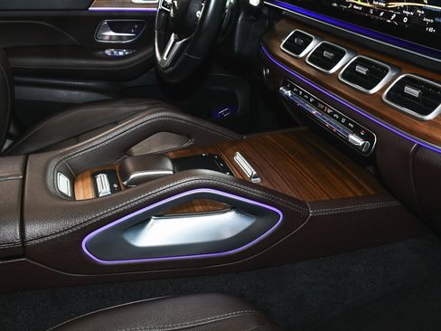 Used 2023 Mercedes-Benz GLS 450 4MATIC image 75