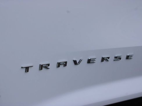New 2027 Chevrolet Traverse LT w/ Driver Confidence Package FWD image 19