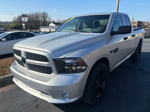 Used 2017 RAM 1500 Express w/ Express Value Package image 3