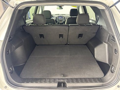 Used 2021 Chevrolet Equinox LT image 21