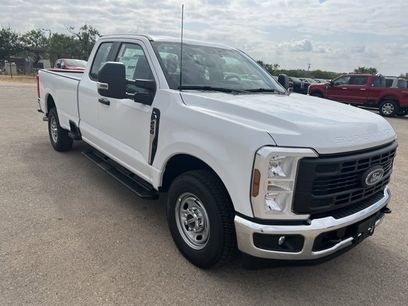New 2026 Ford F250 XL w/ XL Chrome Package