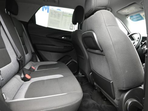 Used 2023 Chevrolet TrailBlazer LT FWD image 10